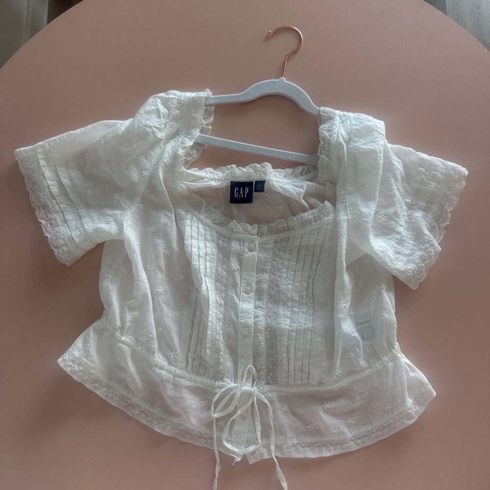 GAP White Lace-Trim Peplum Blouse - Picture 2 of 3